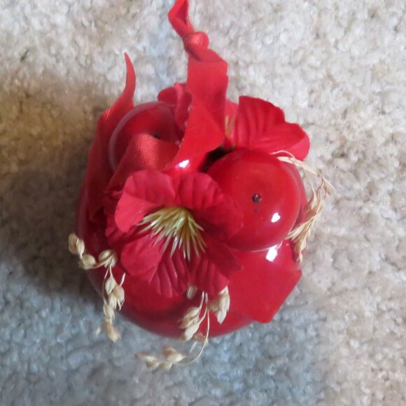 Lot 4 Vintage Holiday Hanging Red Apple Christmas Ornaments w/ Red Ribbon - Picture 10 of 15